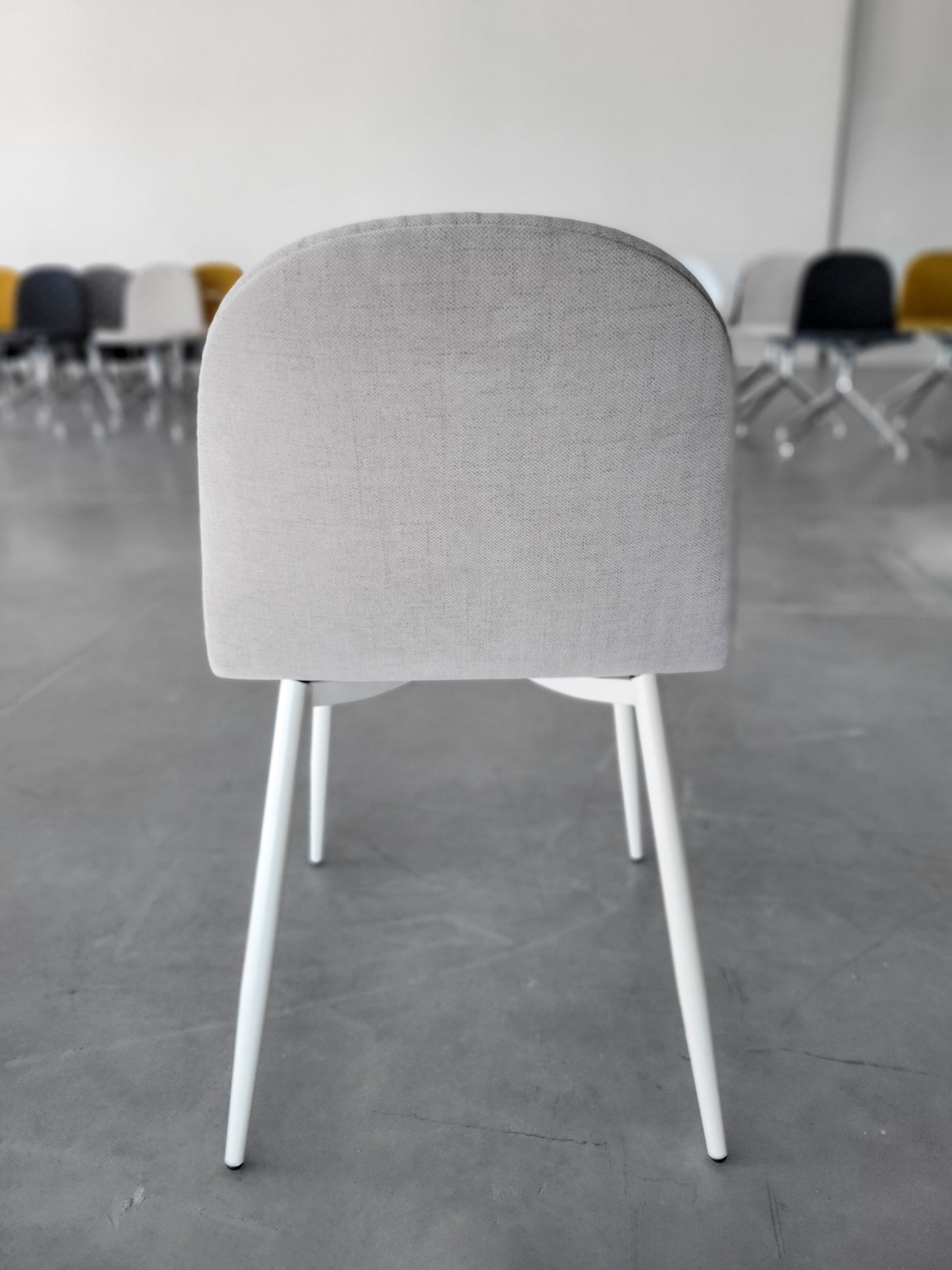 Krzesło Mannequin Pastel – Ecru