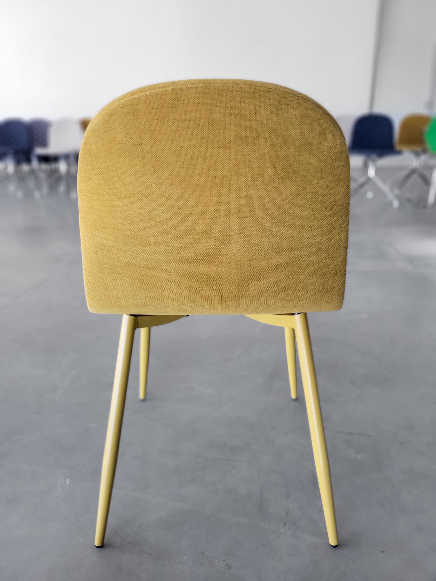 Krzesło Mannequin Pastel – Musztardowe